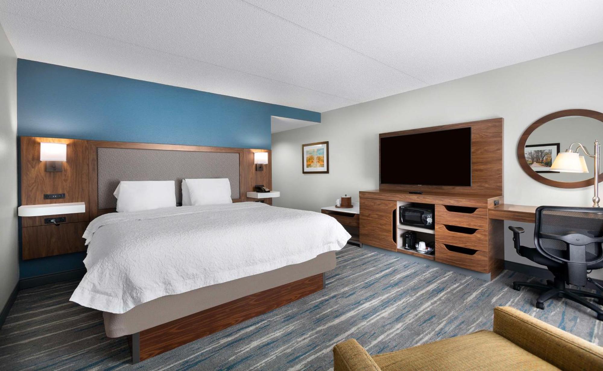 Hampton Inn Belmont At Montcross Exterior foto
